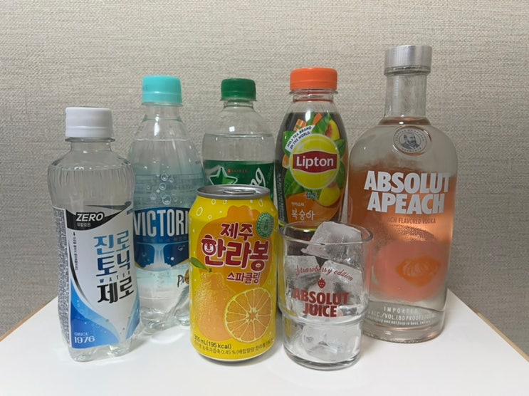 술리뷰) 이마트 트레이더스에서 구매한 '앱솔루트 어피치' 보드카 | 도수, 가격 및 먹는법 비교 : 네이버 블로그