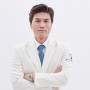 [위클리피플 weeklypeople 신지식인 소셜포럼]김중훈 강남아이디안과 대표원장, 한 사람만을 위한 맞춤 진료로 '아이덴티티'를 되찾아주다