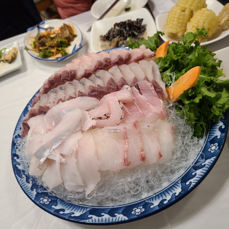 여수 선어회 전문점🐟 호불호 갈려요! feat.웨이팅/주차 : 네이버 블로그