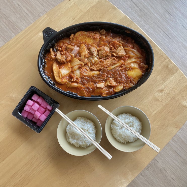 [일산] 두찜 메뉴 다 먹어본 사람의 메뉴 추천! 두찜 일산시장점 배달 솔직 후기(묵은지 찜닭 vs 빨간찜닭, 매운맛 단계 ...
