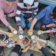 봄 캠핑 지인들과 달인 캠핑장에서 산천초목 출장 통돼지 바베큐와(22년 4월 8~10일)
