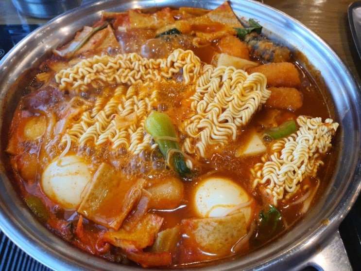 두끼 먹구 코노 가구 포켓볼 치구 봄당근🥕+24 : 네이버 블로그