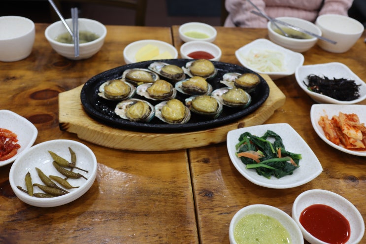 자주 가는 명진전복 제주 전복버터구이 전복돌솥밥 참 맛있네요