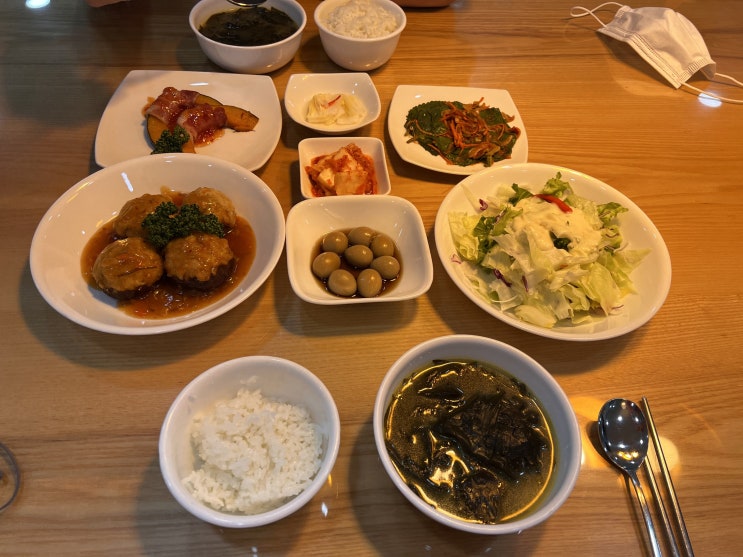 산모식단,한식,미역국,반찬