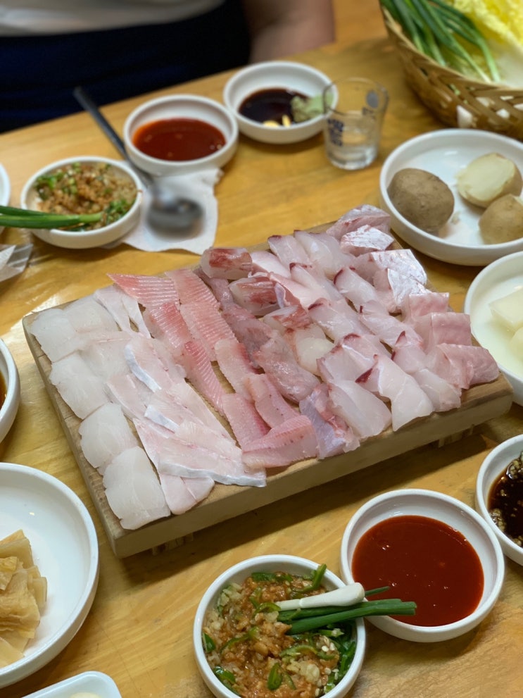 부산 충무동 선어마을(자연산 선어회 전문점) : 네이버 블로그