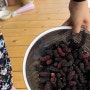 [시골일기] 먹는법도 다양한 뽕나무 열매 오디, 직접 수확해서 건강한 오디쨈 만들었어요.