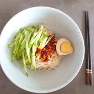 불쾌지수 높은 여름날엔 맛있는 <비빔면>이 최고~