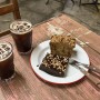 가로수길 카페 : 쿠라우니 꾸덕한 브라우니로 당충전 #내돈내산