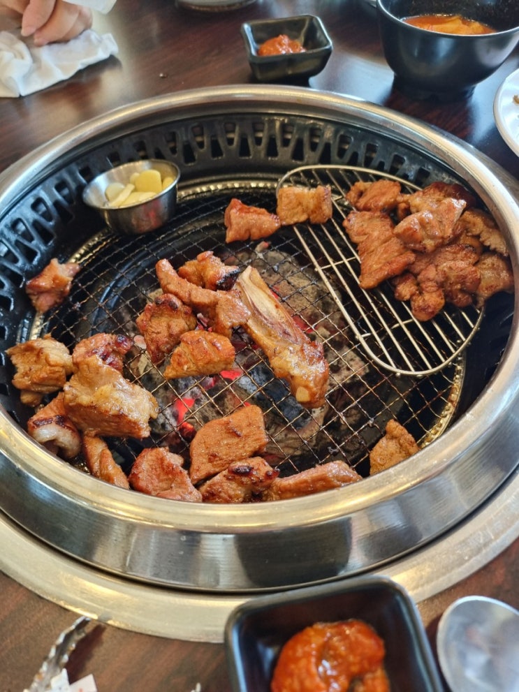 하남 덕풍동 갈비 본뜰고기정 양념돼지갈비 냉면 맛있는 단골 고깃집