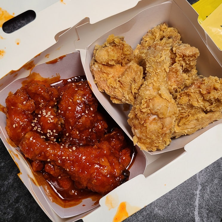 BHC치킨 메뉴추천 후라이드 반 양념 반 반반치킨, 가격 구성 등 리뷰, 복날에는 치킨?! : 네이버 블로그