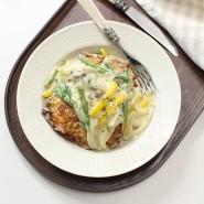 [가정간편식 레시피] 아워홈 치킨 스테이크를 활용해 손쉽게 만드는 프랑스 가정식, 크림소스 '치킨 타라곤'