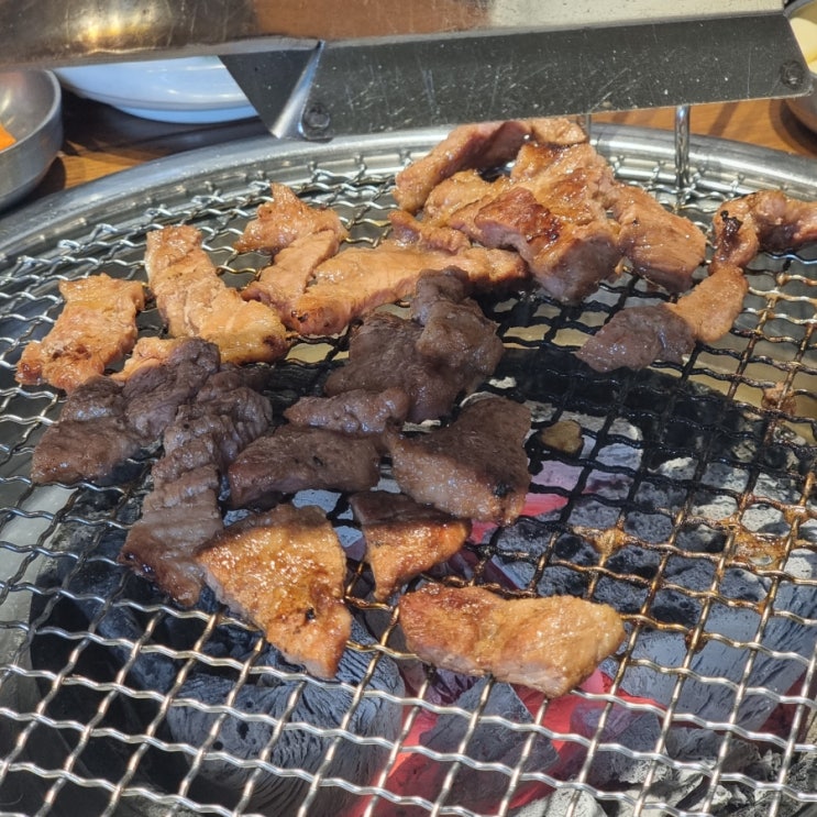 영천 돼지갈비 전원숯불 룸식당