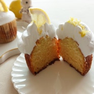 무더위 날리는 상큼하고 달콤한 레몬컵케이크 만들기 Lemon Cupcake Recipe