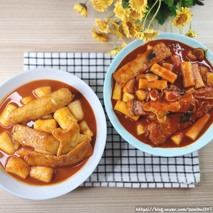 사과떡볶이 밀떡 vs 쌀떡, 두 달 기다려 받은 밀키트 : 네이버 블로그