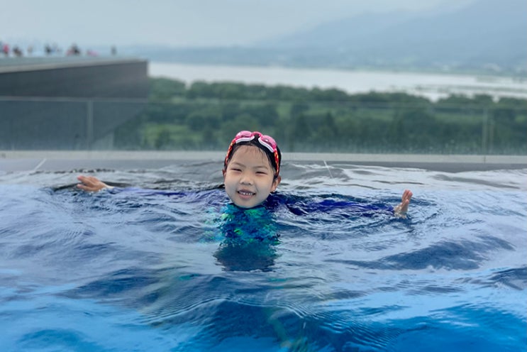 매뉴팩트 커피 영화 외계+인 하나돈까스 착한낙지 진접도서관