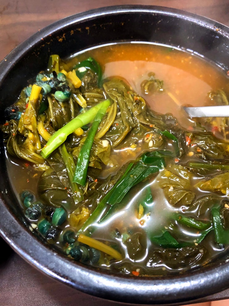 [괴산 올갱이해장국] 풍성한 건더기와 깔끔한 맛, 건강한 한상차림, 청천리 맛집 - 신토불이 : 네이버 블로그