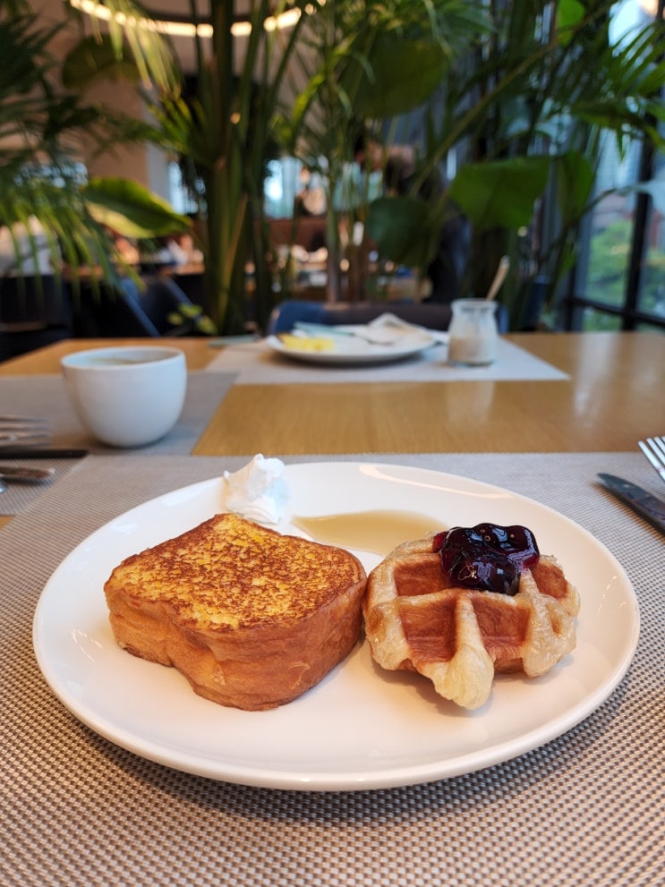 그래비티 서울 판교 앤디쉬 조식 토스트 맛집!!