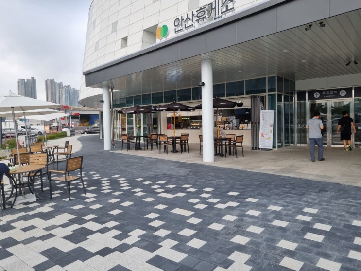 KakaoTalk_20220819_130537980_04.jpg?type=w2