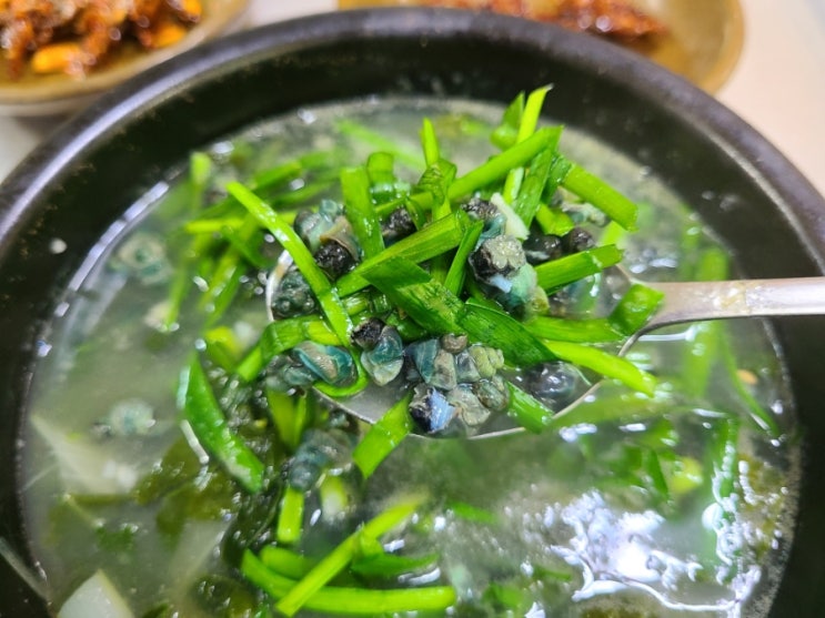 [경북 문경 마성식당] 다슬기가 듬뿍듬뿍 들어있는 고소한 맛의 올갱이 해장국 넘나 맛있게 먹고옴!! : 네이버 블로그