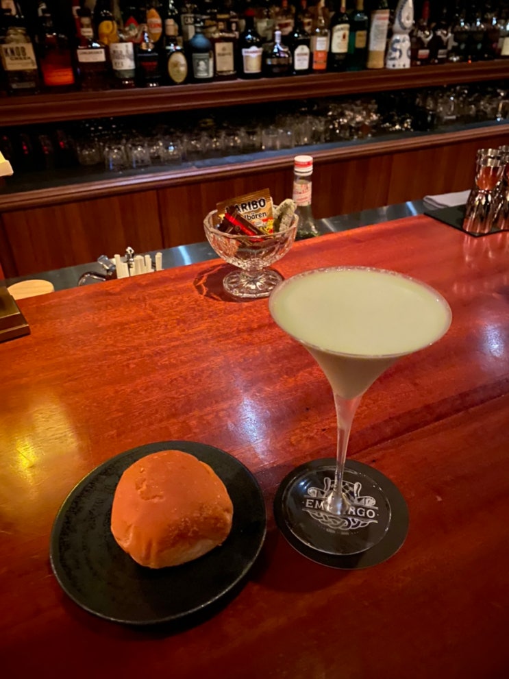 [압구정 청담동BAR]아드백칵테일이 궁금하다면 바 엠바고(bar embargo) : 네이버 블로그
