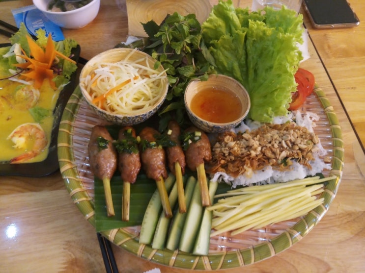 [다낭맛집]현지식 요리 전문 랑꽌/시원한 곳에서 맛난 요리를.