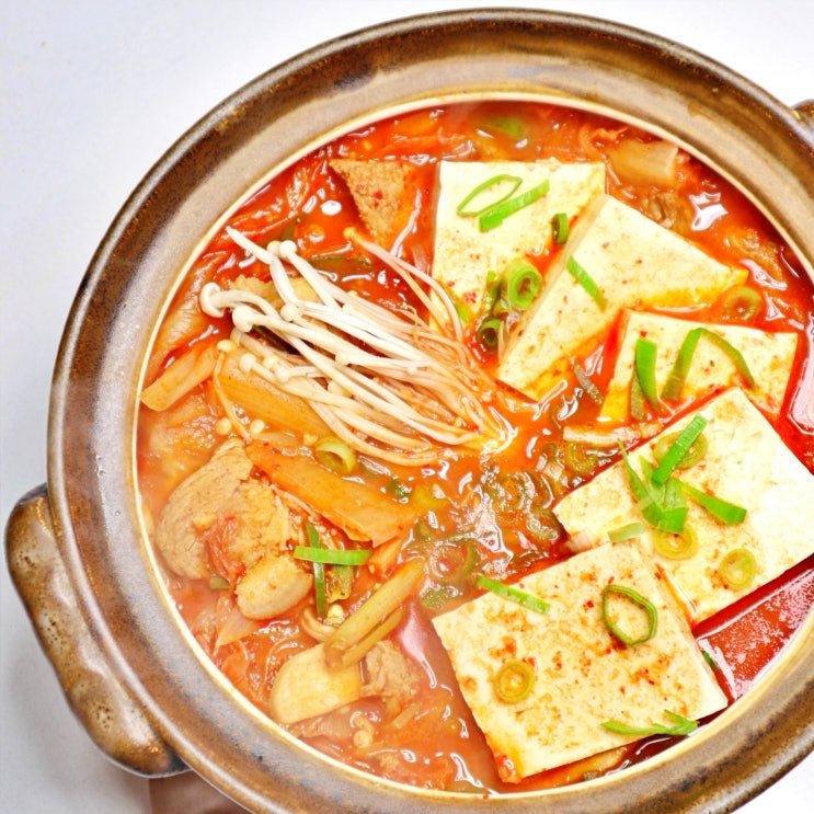 오늘 저녁 메뉴 추천 두부 돼지고기김치찌개 맛있게 끓이는법 레시피 : 네이버 블로그