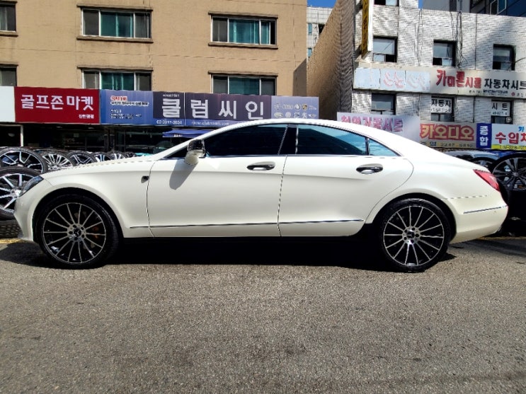 CLS에 CLS400 마차휠 19인치 휠타이어 : 네이버 블로그