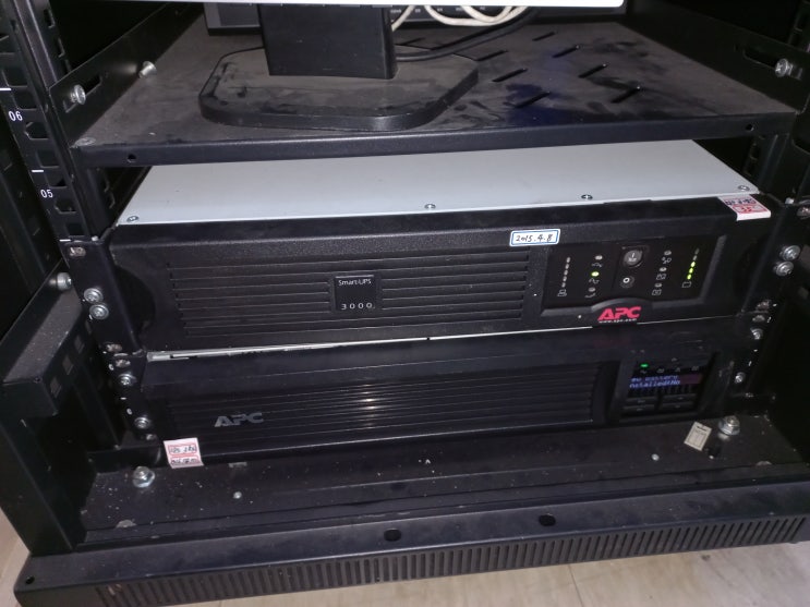 APC UPS SUA3000RMI2U SMT3000RMI2U 배터리교환 창보 : 네이버 블로그