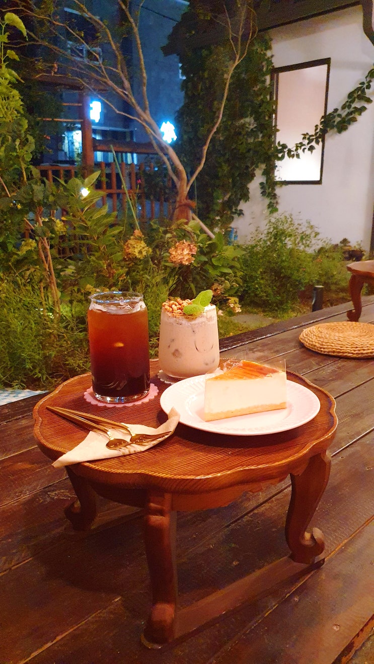 맛집 '송학커피' 근대건축물 멋진 분위기 뽐내는 창원커피숍