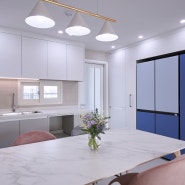 블루 & 화이트 - 리바트 시공으로 깔끔하게 완성한 32평 아파트 인테리어