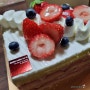 천안 몽상가인 케이크, 딸기 케이크, 종류가 다양하진 않네요.