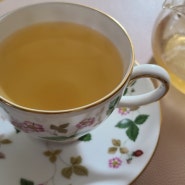 Rishi tea-White tea Rose Melange