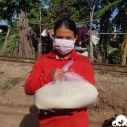 [캄보디아] 웃음을 전해주는 한 끼, 쌀을 전달합니다.