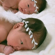 쌍둥이들 50일 쯔음의 사진들