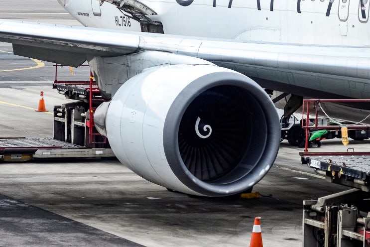 Asiana Airlines Boeing 767 GE CF6-80CB7F Engines : 네이버 블로그