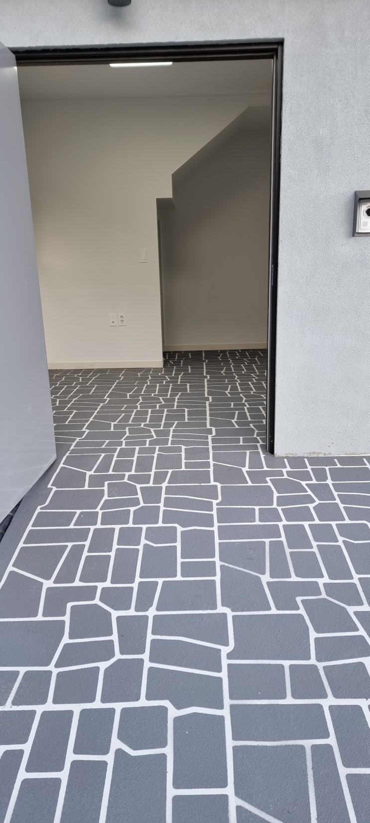 도막형바닥재 MMA 미끄럼방지 주택 앞마당 시공현장 : 네이버 블로그