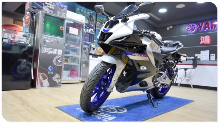 야마하 신차 R1M동생 YAMAHA R15M(150cc) : 네이버 블로그