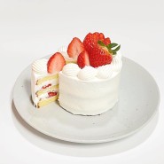 🍰 딸기 우유 생크림 케이크 만들기
