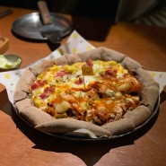 [당산역 술집] 피맥 데이트 하기 좋은 피자 맛집 펍 '롱타임노씨'_고구마+쉬림프 핫치킨