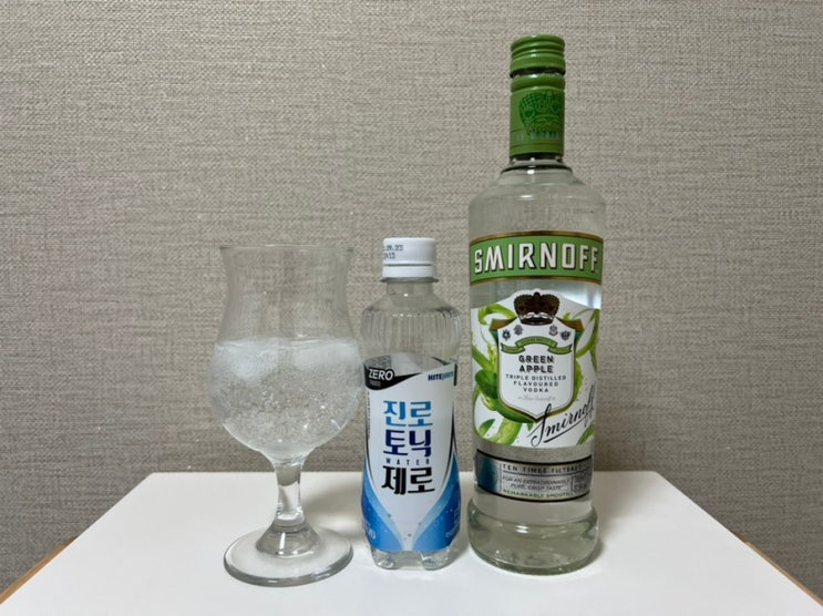 보드카 리뷰) 이마트 트레이더스에서 구매한 '스미노프 그린 애플' | 가격 및 도수, 칵테일 비율 및 먹는법 : 네이버 블로그