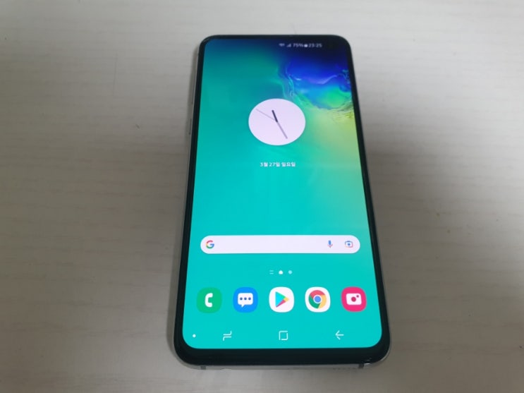 중소형 기기 사용자의 마지막 희망, Galaxy S10e 리뷰 : 네이버 블로그