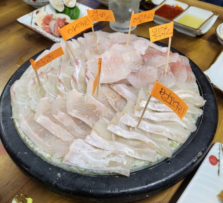대구수성구들안길자연산횟집[산꼼파] - 삼면이 바다인 대구에서 자연산회로 배부를수 있는 최애最愛 단골 자연산횟집 : 네이버 블로그