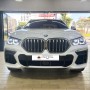 2021년식 BMW X6, SUV차량에 전동사이드스텝 장착 후 승 하차 편리해졌습니다 !