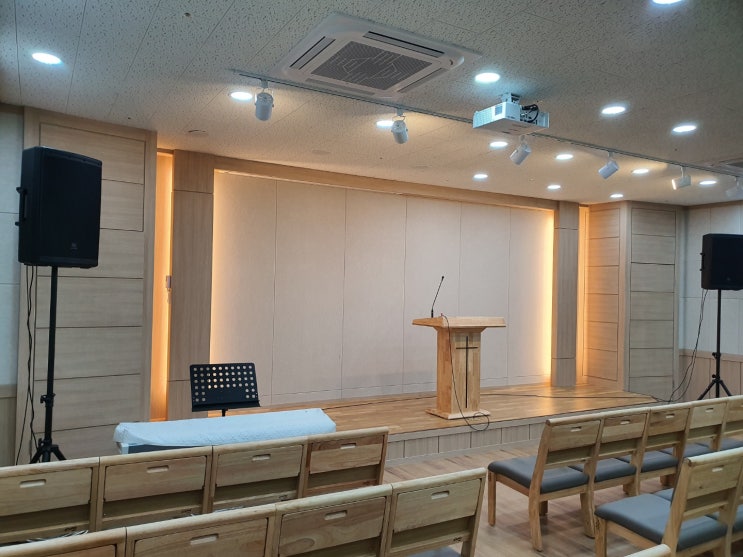 교회인테리어사진 개척교회인테리어 교회인테리어 교회공사 교회강단인테리어 교회리모델링 교회강단 디자인 : 네이버 블로그