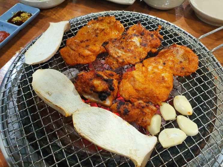 [오늘은 뭐 먹을까] 염창역 달빛거리 맛집 ' 남춘네 숯불 닭갈비' : 네이버 블로그