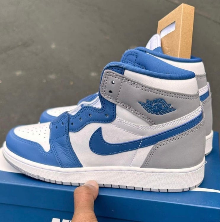 Air Jordan 1 High OG 