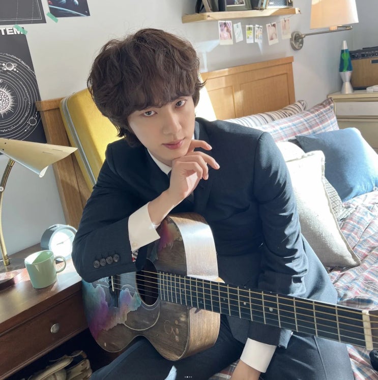 BTS 진 톰브라운 남자 셋업 수트 핏 30대 남성 정장 살펴보기 : 네이버 블로그