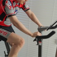 실내자전거 어썸바이크로 재미있고 건강한 유산소 운동