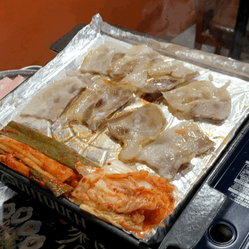 레트로한 분위기에서 냉동삼겹살을 먹고싶다면? 성신여대입구역 문래동 냉삼 : 네이버 블로그