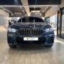 2022년식 BMW X6, SUV차량에 전동사이드스텝 장착 후 승 하차 편리해졌습니다 !